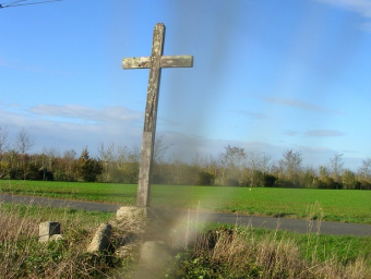 14-croix en boix route de rioux